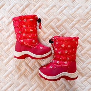 Toddler Snowboots size 6